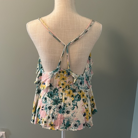 Floral tank - Picture 3 of 4